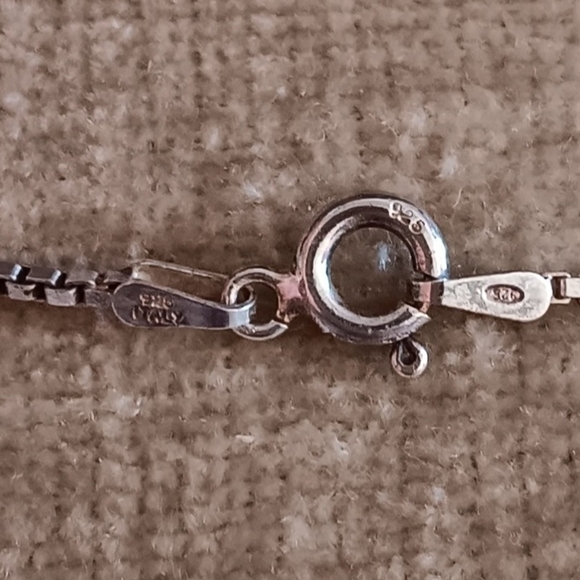 Marcasite Garnet Center Flower Pendant 925 Italy Silver Box Chain Necklace - Picture 8 of 14